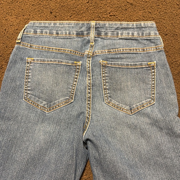 Old Navy Super skinny Mid-Rise Jeans - Picture 2 of 4